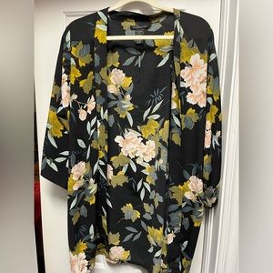 Floral cardigan, navy blue.